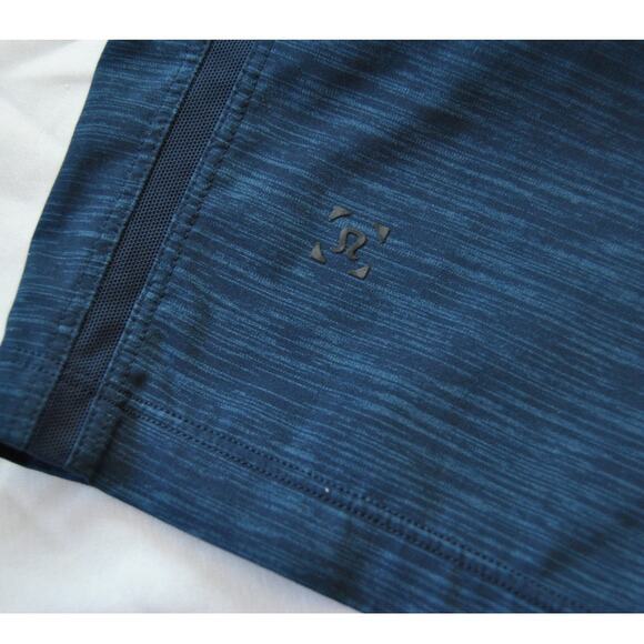 Lululemon Navy Blue X-Small 9" Inseam Lined Blue Shorts w/ Pockets - Picture 5 of 8